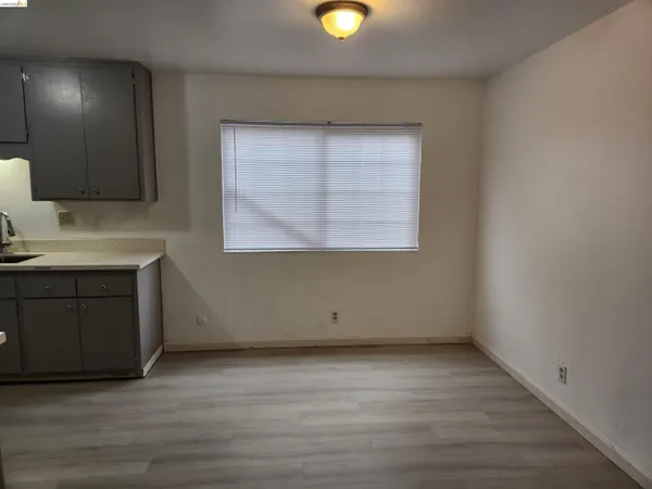 $3,600 | 9220 Bancroft Avenue, Unit B, Oakland, CA 94603