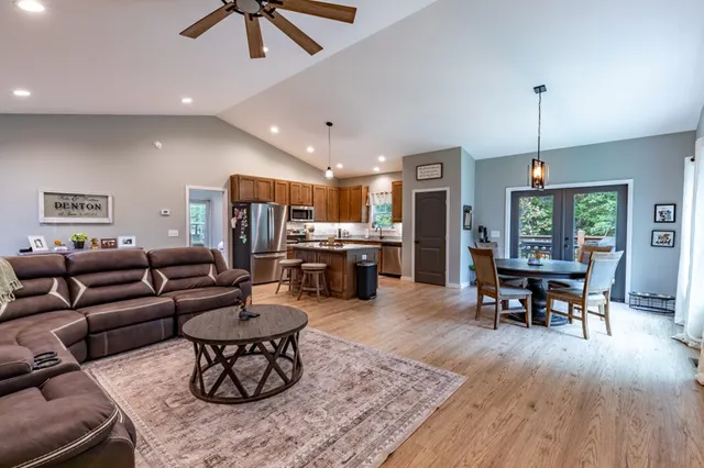 $450,000 | 7450 Hooper Cove Road, Young Harris, GA 30582