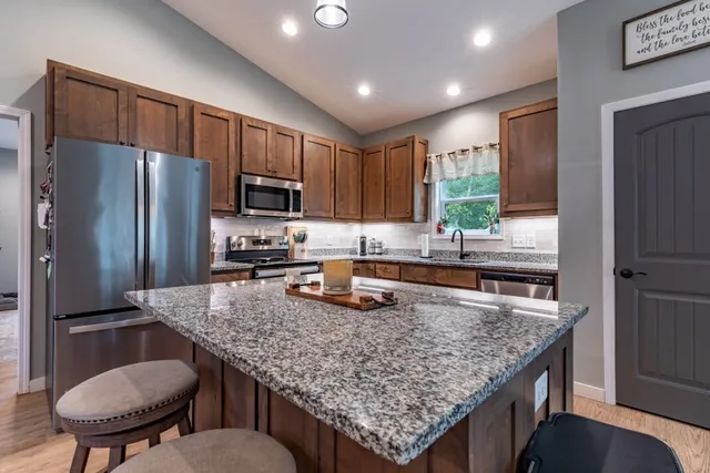 $450,000 | 7450 Hooper Cove Road, Young Harris, GA 30582