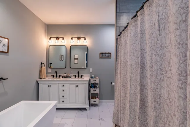 $450,000 | 7450 Hooper Cove Road, Young Harris, GA 30582