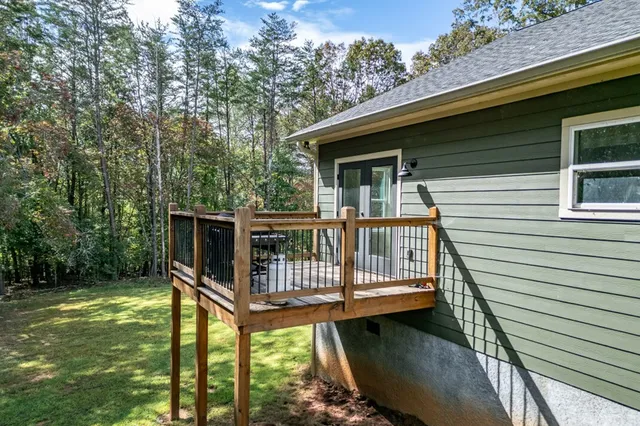 $450,000 | 7450 Hooper Cove Road, Young Harris, GA 30582