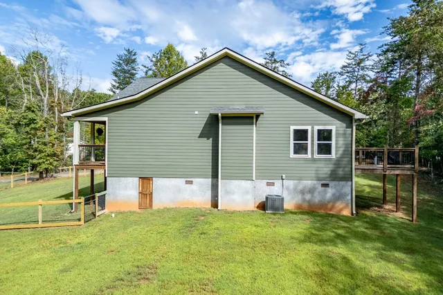 $450,000 | 7450 Hooper Cove Road, Young Harris, GA 30582