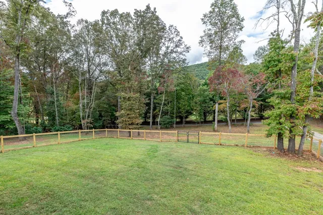 $450,000 | 7450 Hooper Cove Road, Young Harris, GA 30582