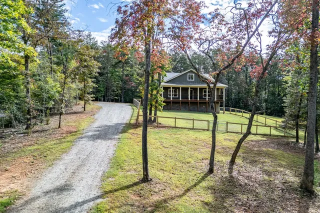 $450,000 | 7450 Hooper Cove Road, Young Harris, GA 30582