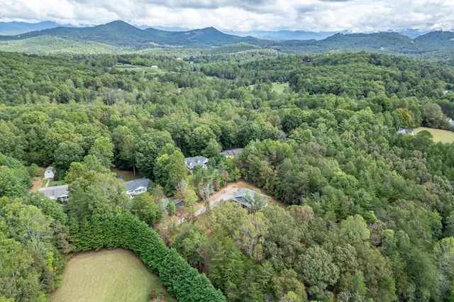 $450,000 | 7450 Hooper Cove Road, Young Harris, GA 30582