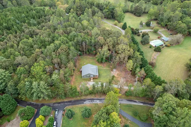$450,000 | 7450 Hooper Cove Road, Young Harris, GA 30582