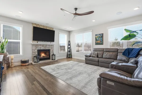 $1,175,000 | 24324 Blue Aster Lane, Lake Barrington, IL 60010