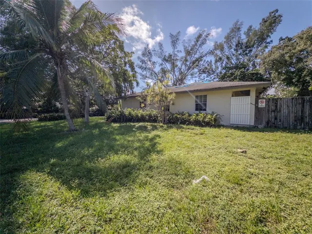 $379,999 | 1403 Southwest 27th Court, Fort Lauderdale, FL 33315