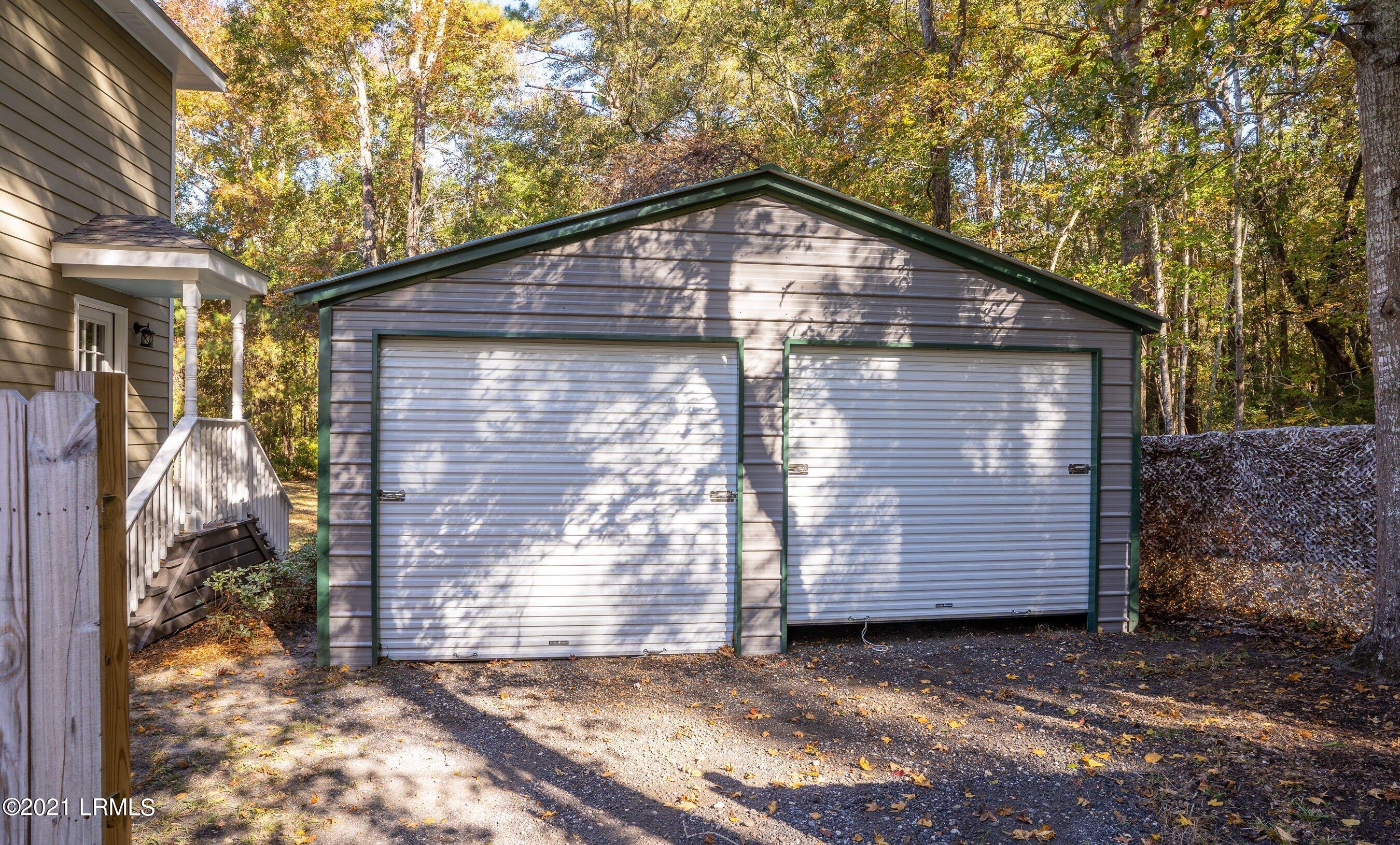 150 Grober Hill Road Beaufort, SC 29906 - Photo 30 of 32 Grober garage