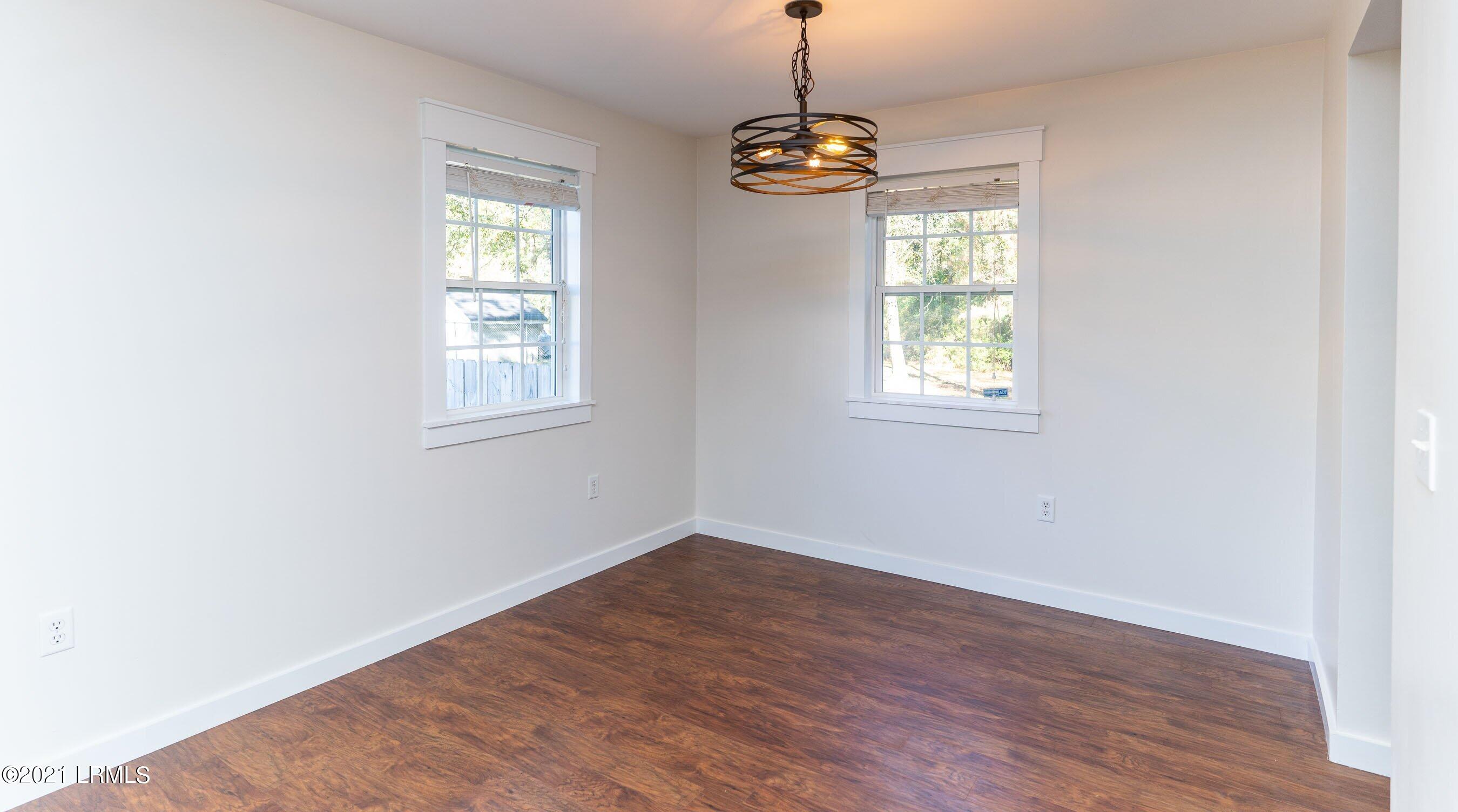 Grober dining room