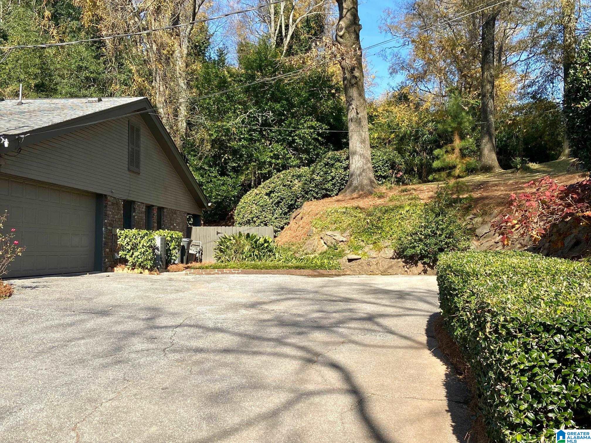 2400 Henrietta Road Birmingham, AL 35223 - Photo 37 of 42