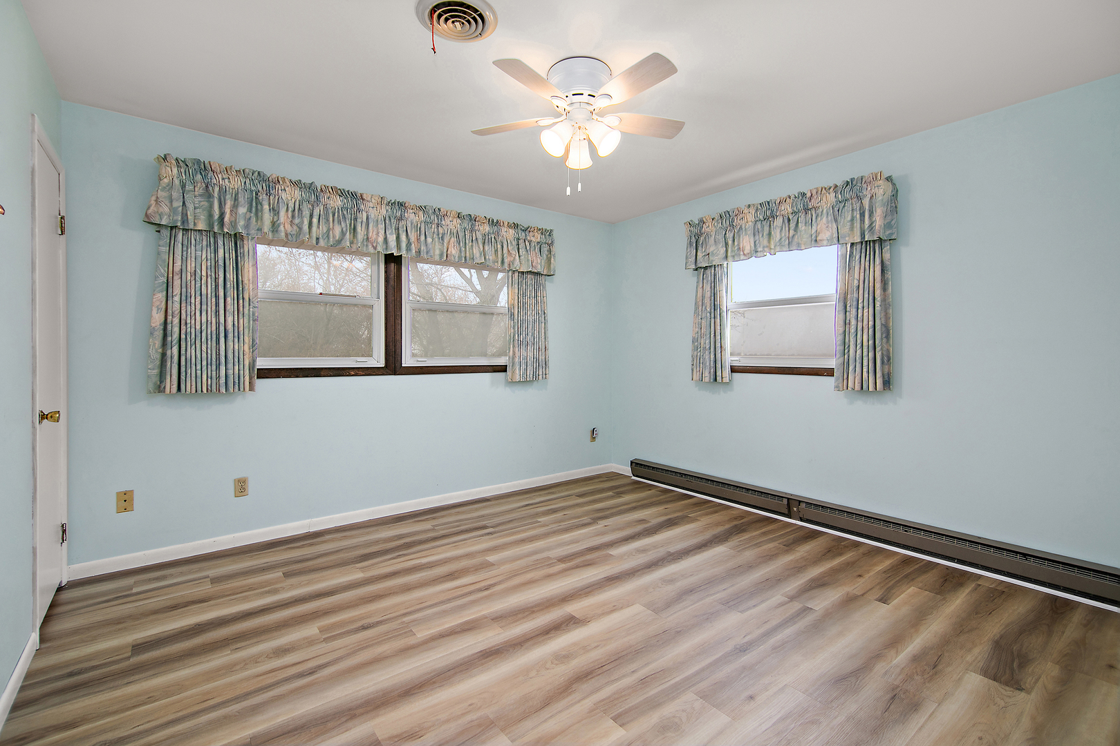 1745 4100N Road Herscher, IL 60941 - Photo 9 of 31 a view of empty room with window and ceiling fan