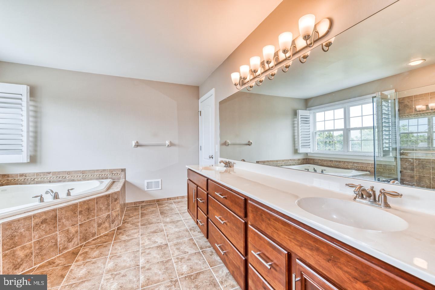 423 Hoffman Road Harleysville, PA 19438 - Photo 35 of 49 Gallery Image 35