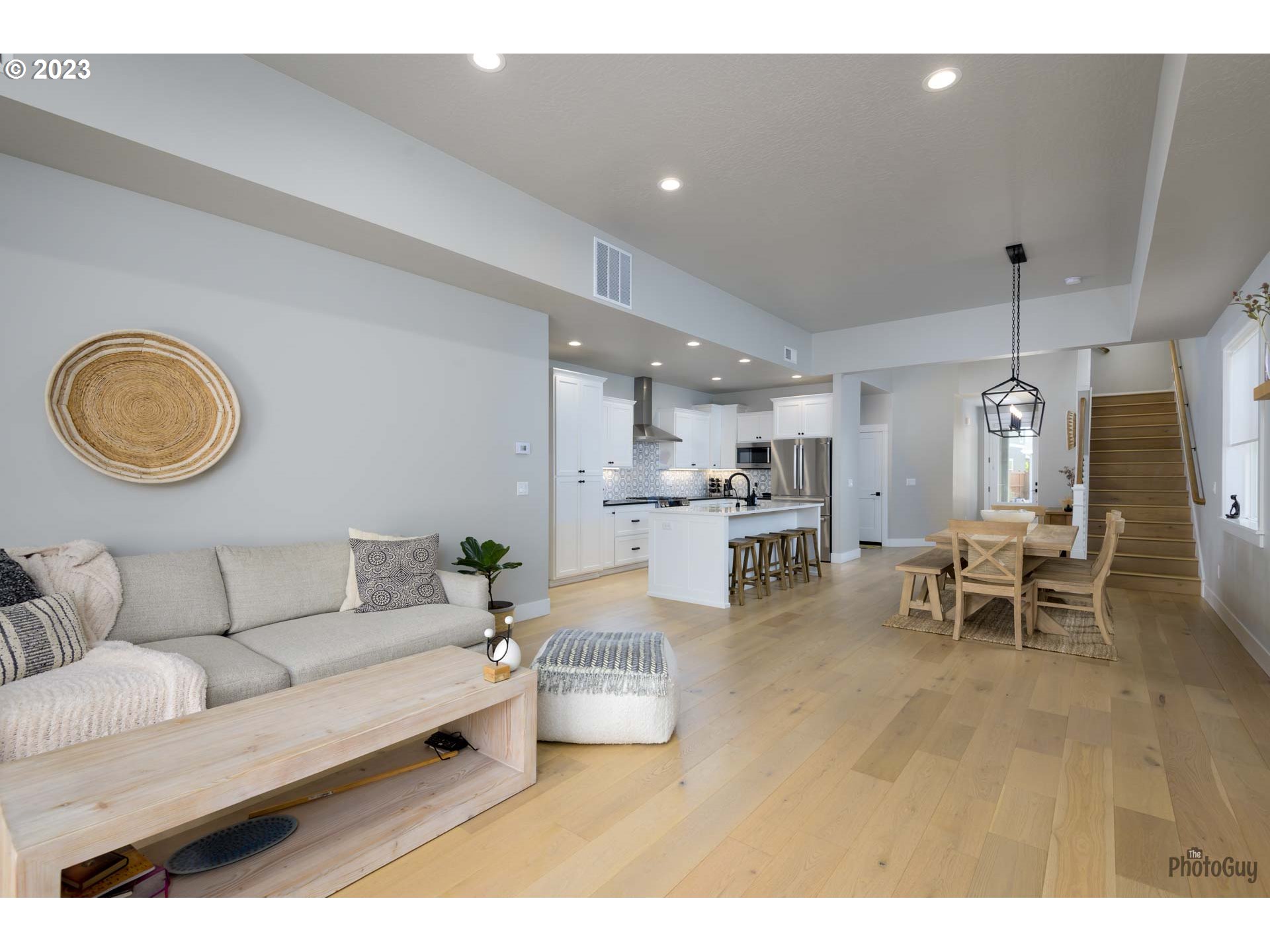 3561 Nestucca Loop Eugene, OR 97408 - Photo 13 of 29 a living room with furniture and a table