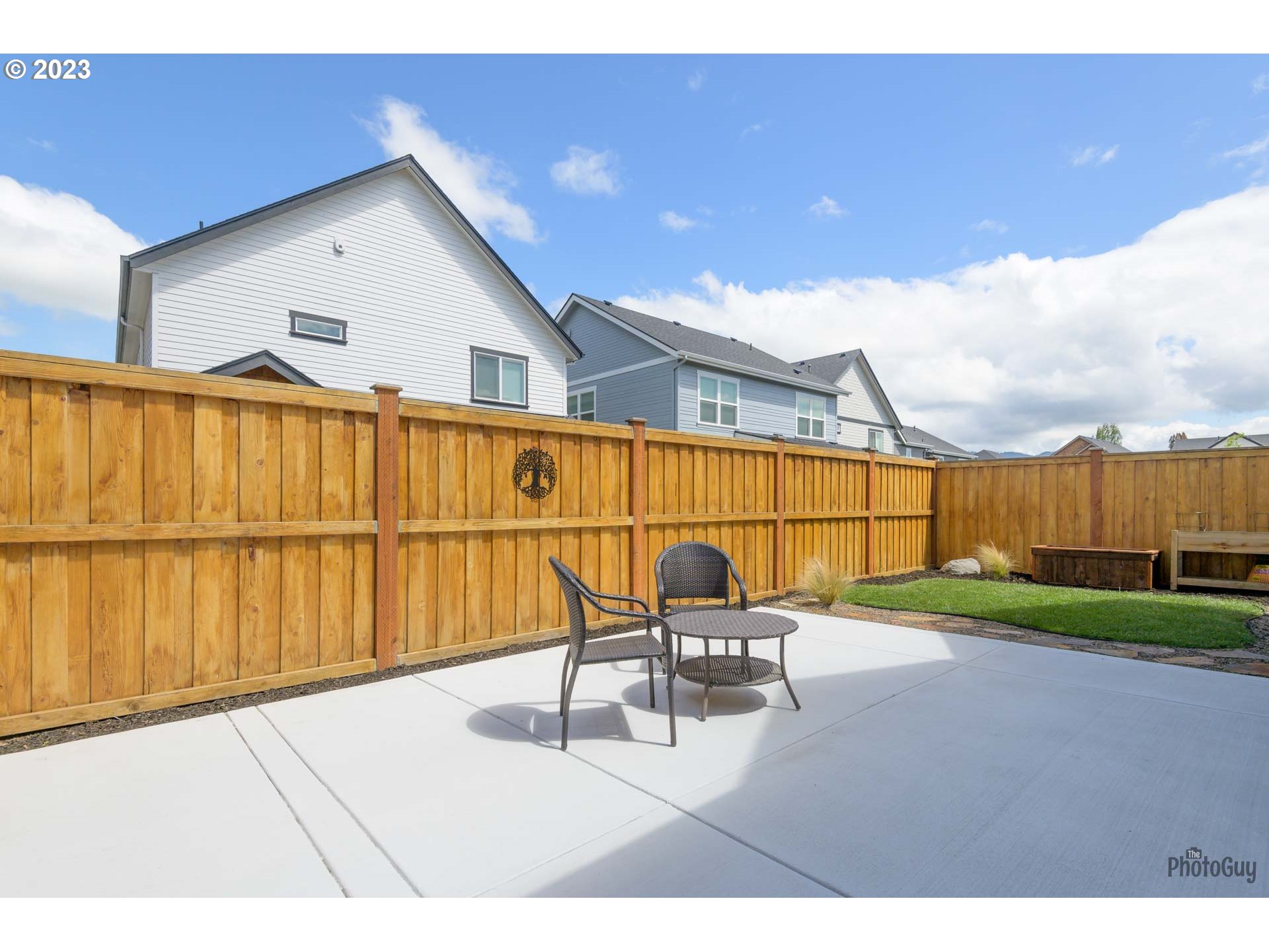 3561 Nestucca Loop Eugene, OR 97408 - Photo 26 of 29 a swimming pool with outdoor seating and yard
