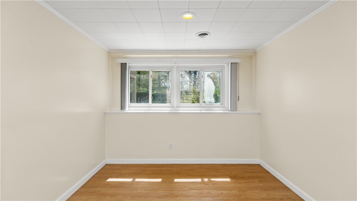 71 Evergreen Road North Kingstown, RI 02852 - Photo 28 of 50 Gallery Image 28