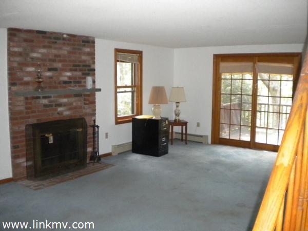 89 Meadow View Road Oak Bluffs, MA 02557 - Photo 13 of 17 http://d1qzqeyxiitrap.cloudfront.net/photos/19850/600/2a6dce4a.jpg