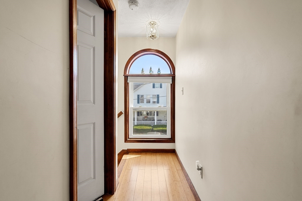 3 Stone Court Gloucester, MA 01930 - Photo 14 of 28 a view of entrance