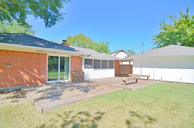 $289,900 | 4513 South Flamingo Drive, Seabrook, TX 77586