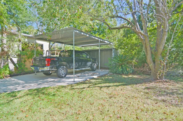 $289,900 | 4513 South Flamingo Drive, Seabrook, TX 77586