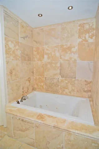 $289,900 | 4513 South Flamingo Drive, Seabrook, TX 77586