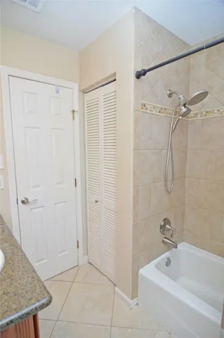 $289,900 | 4513 South Flamingo Drive, Seabrook, TX 77586