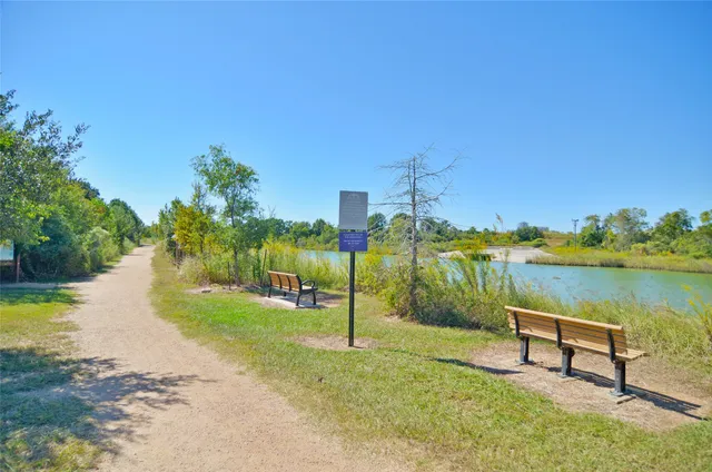 $289,900 | 4513 South Flamingo Drive, Seabrook, TX 77586