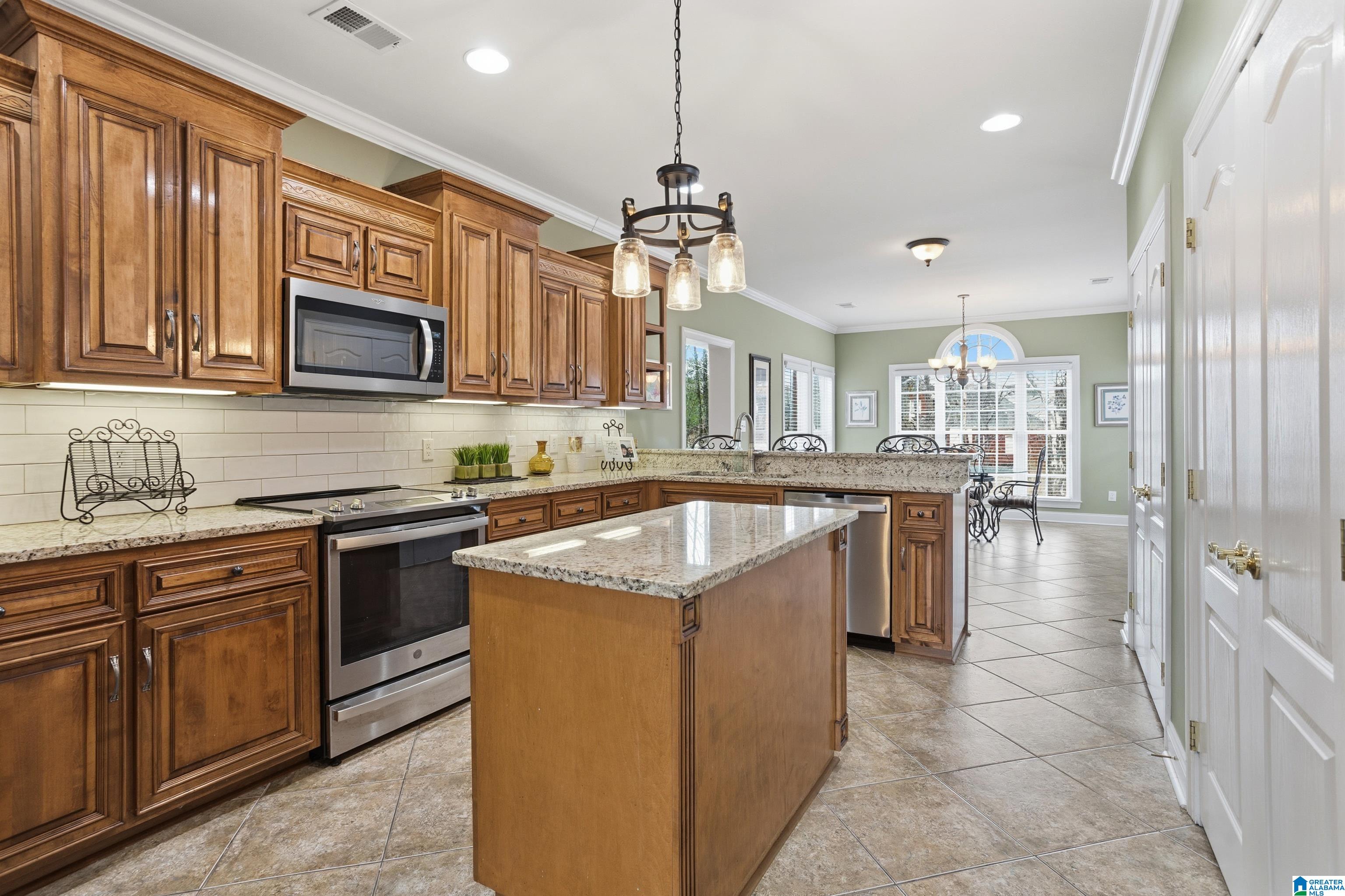 1260 Overbrook Circle Morris, AL 35116 - Photo 32 of 69