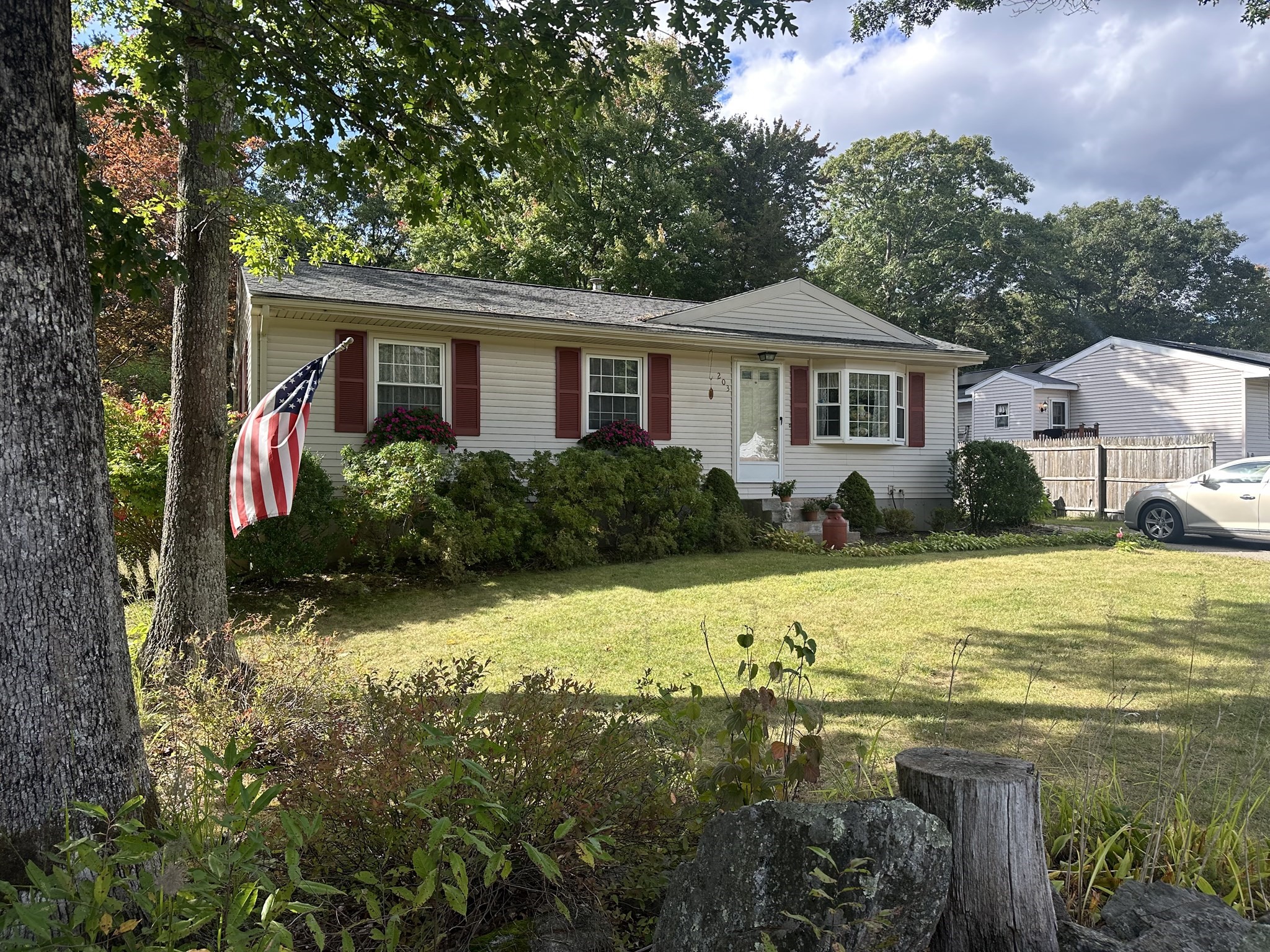 203 New Boston Road Sturbridge, MA 01566 - Photo 3 of 30 Gallery Image 3