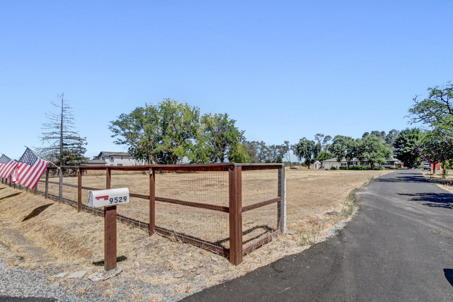9529 Sheldon Road Elk Grove, CA 95624 - Photo 60 of 68