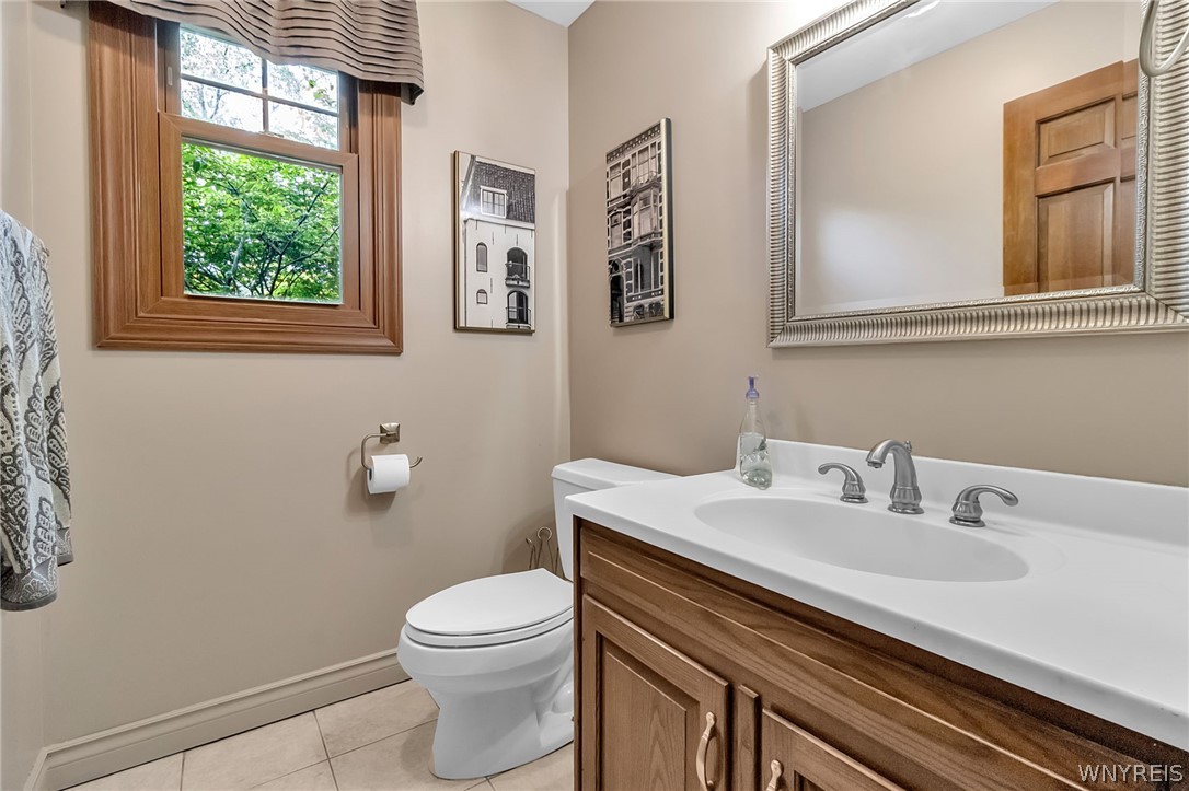 393 Glengrove Road Porter, NY 14174 - Photo 12 of 50