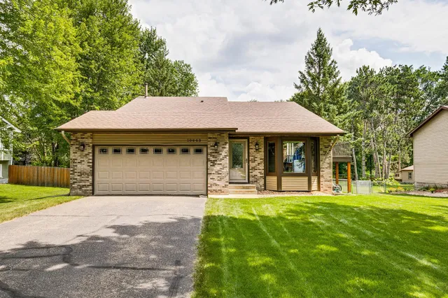 $362,500 | 10643 Stutz Street Northeast, Blaine, MN 55014