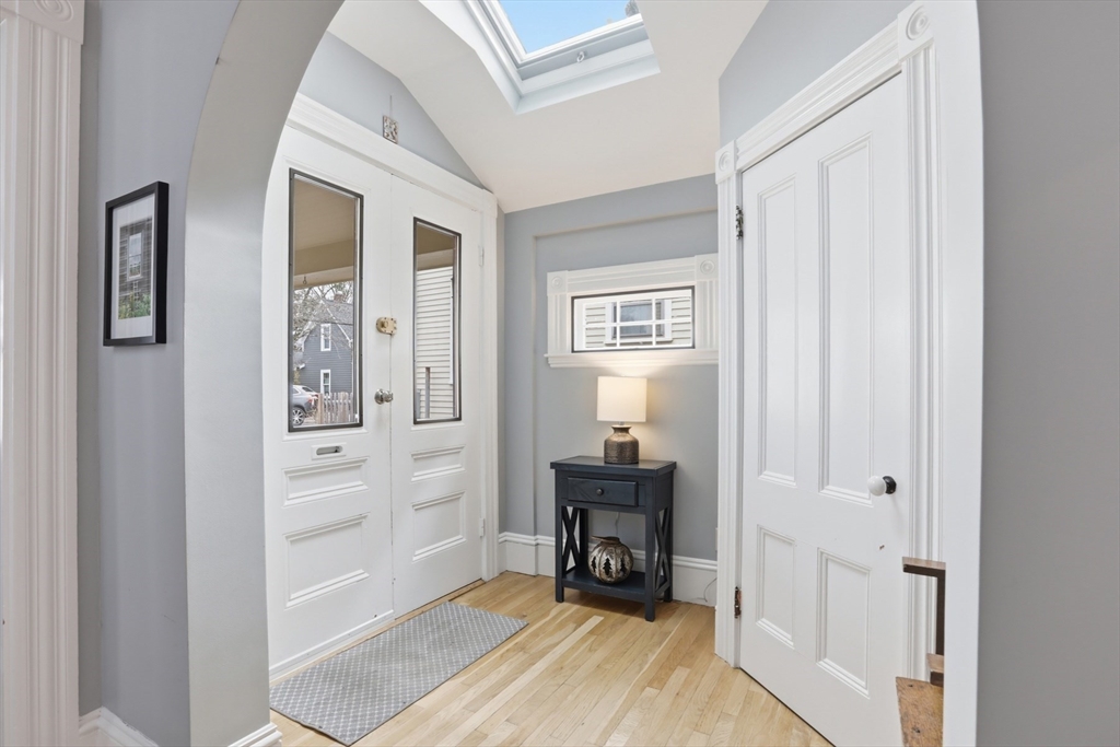 50 Jersey Street Marblehead, MA 01945 - Photo 3 of 41