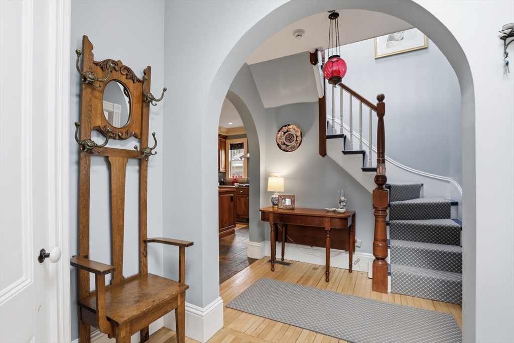 50 Jersey Street Marblehead, MA 01945 - Photo 4 of 41