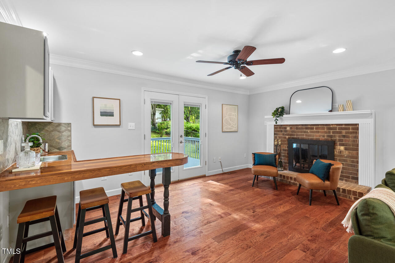 5409 Knollwood Road Raleigh, NC 27609 - Photo 11 of 49 14