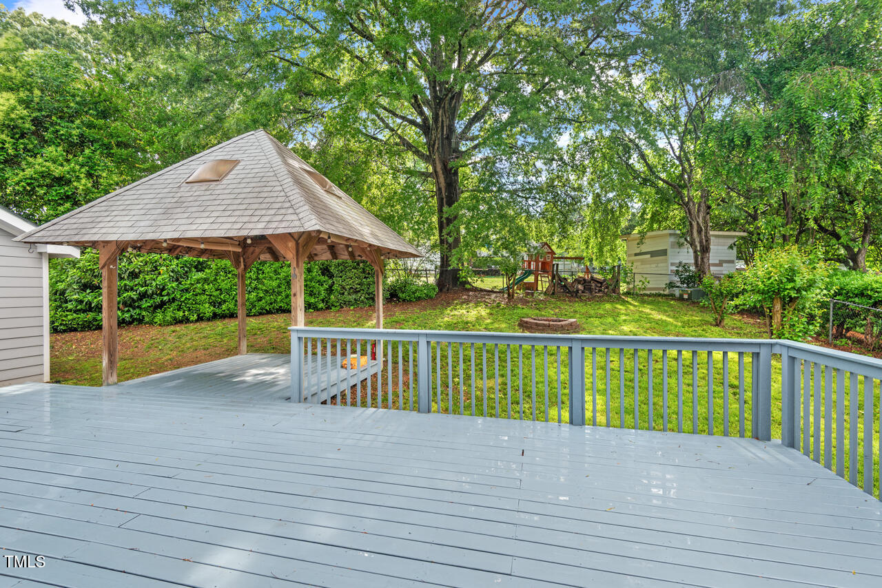 5409 Knollwood Road Raleigh, NC 27609 - Photo 16 of 49 17