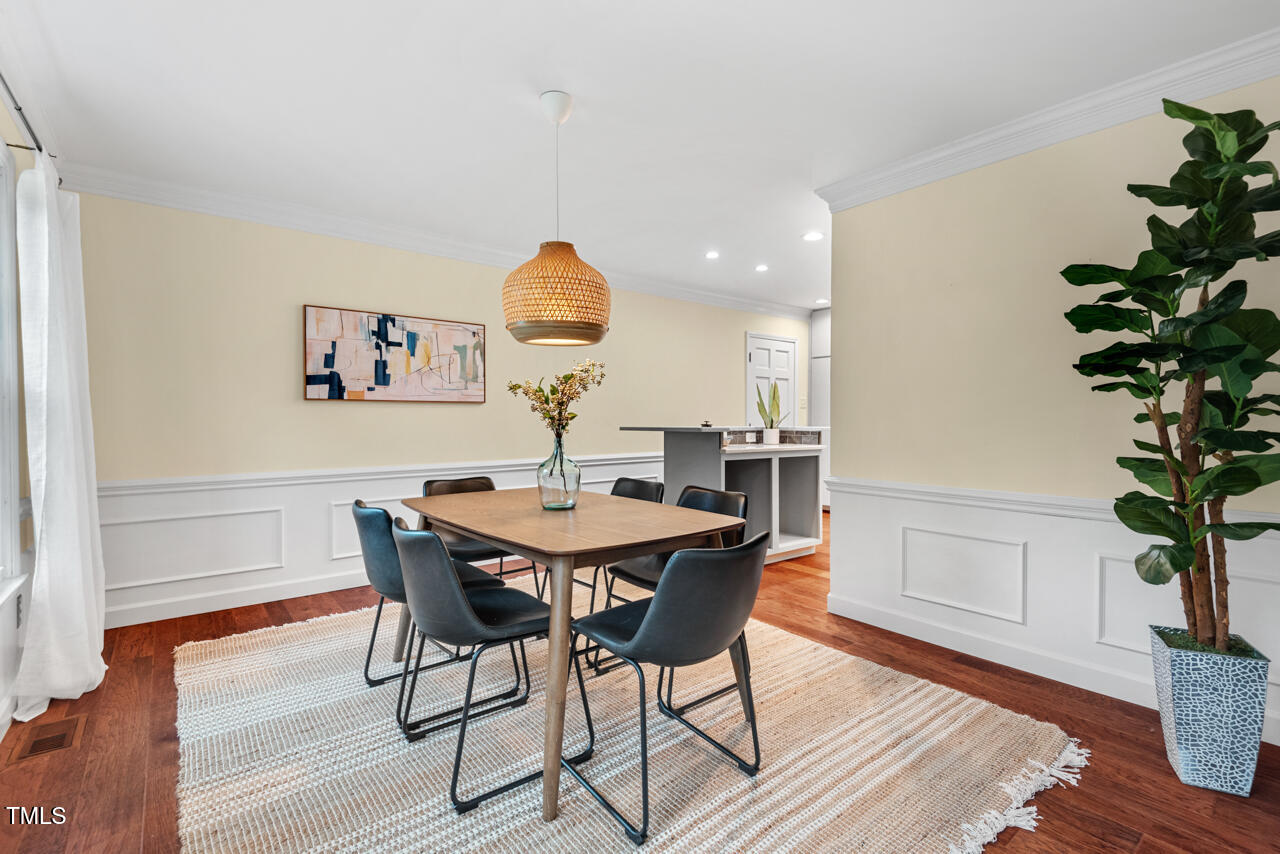 5409 Knollwood Road Raleigh, NC 27609 - Photo 19 of 49 06