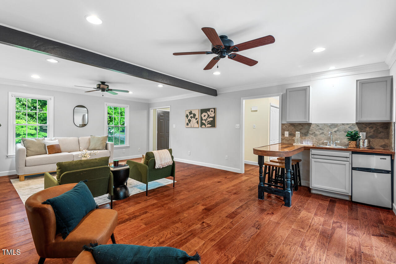 5409 Knollwood Road Raleigh, NC 27609 - Photo 9 of 49 12