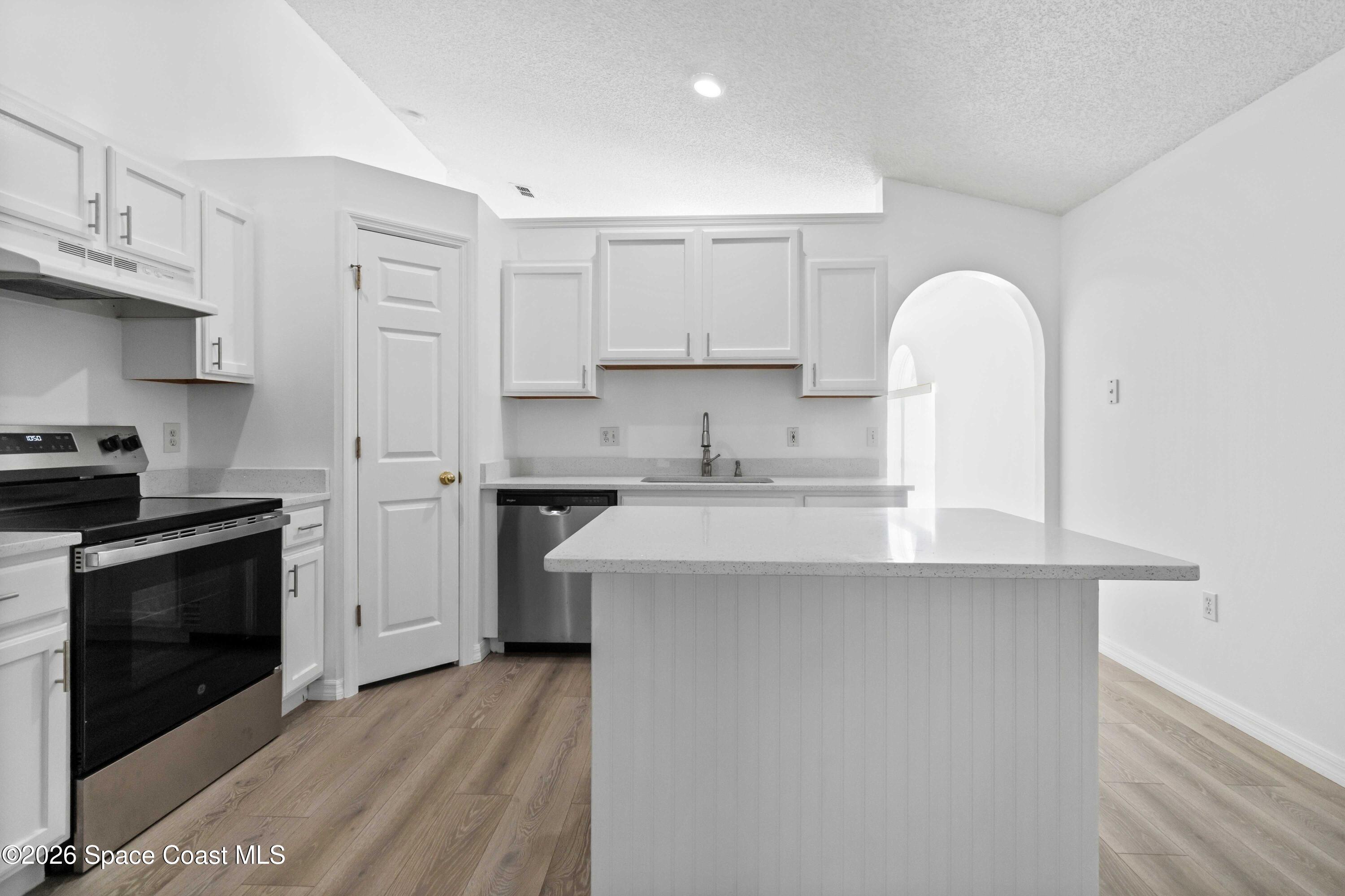 2126 Redwood Circle Palm Bay, FL 32905 - Photo 25 of 31 025