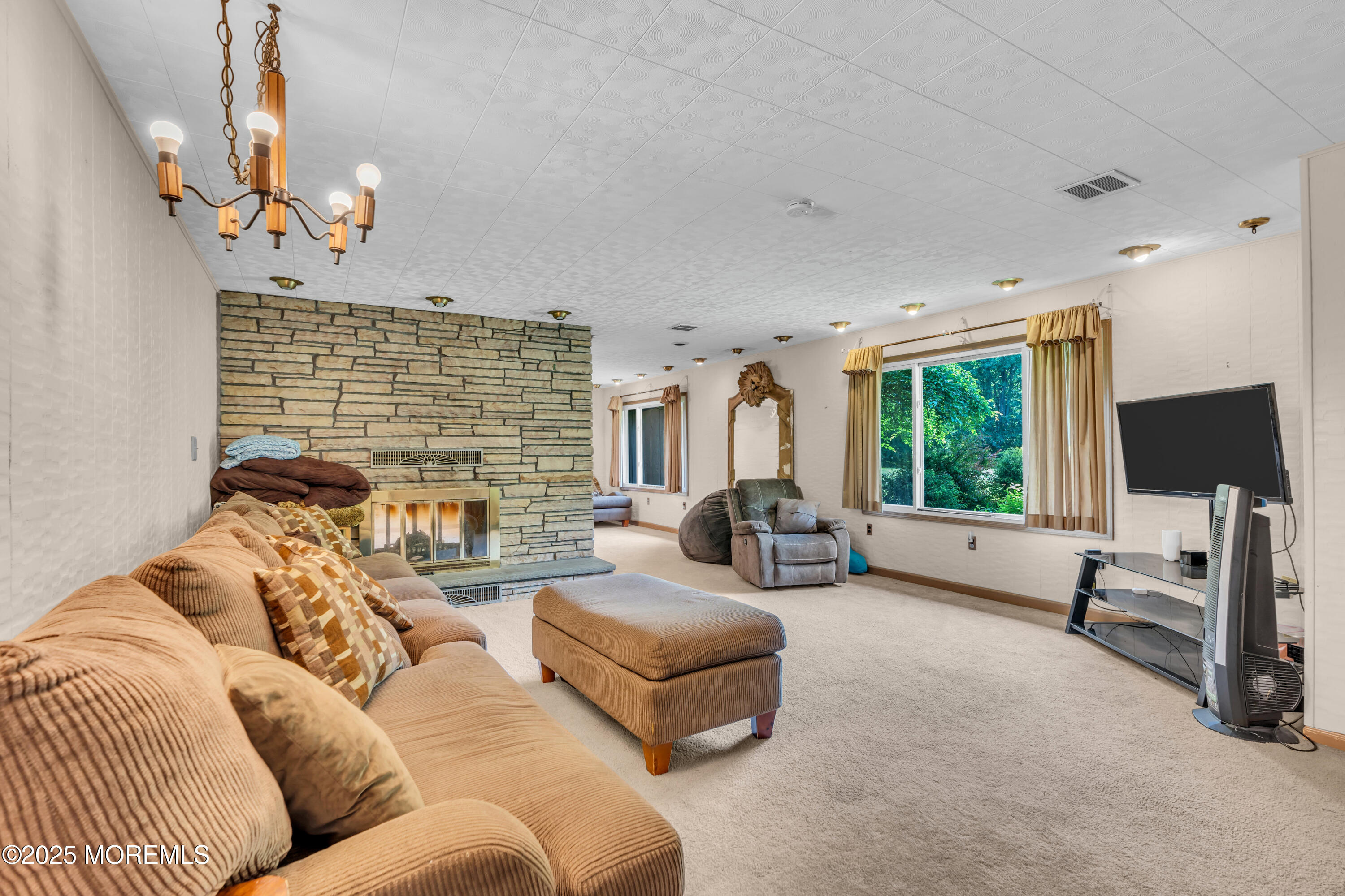 91 McCaffery Road Manalapan, NJ 07726 - Photo 6 of 35 010_dsc01851_371