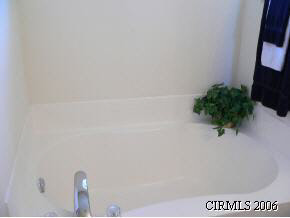 1062 Springwater Road Kokomo, IN 46902 - Photo 8 of 8