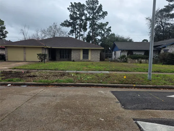 $1,950 | 9626 Guest Street, Houston, TX 77078