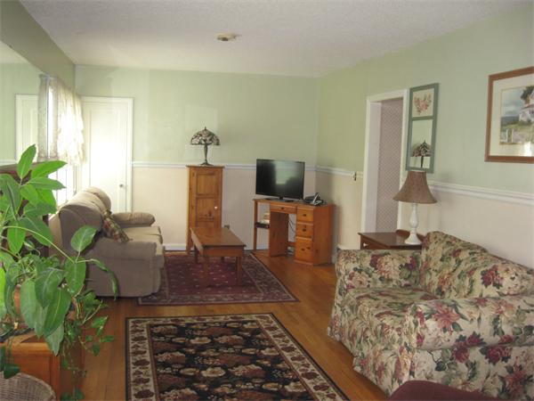 190 Laurel Road West Springfield, MA 01089 - Photo 11 of 27 Gallery Image 11
