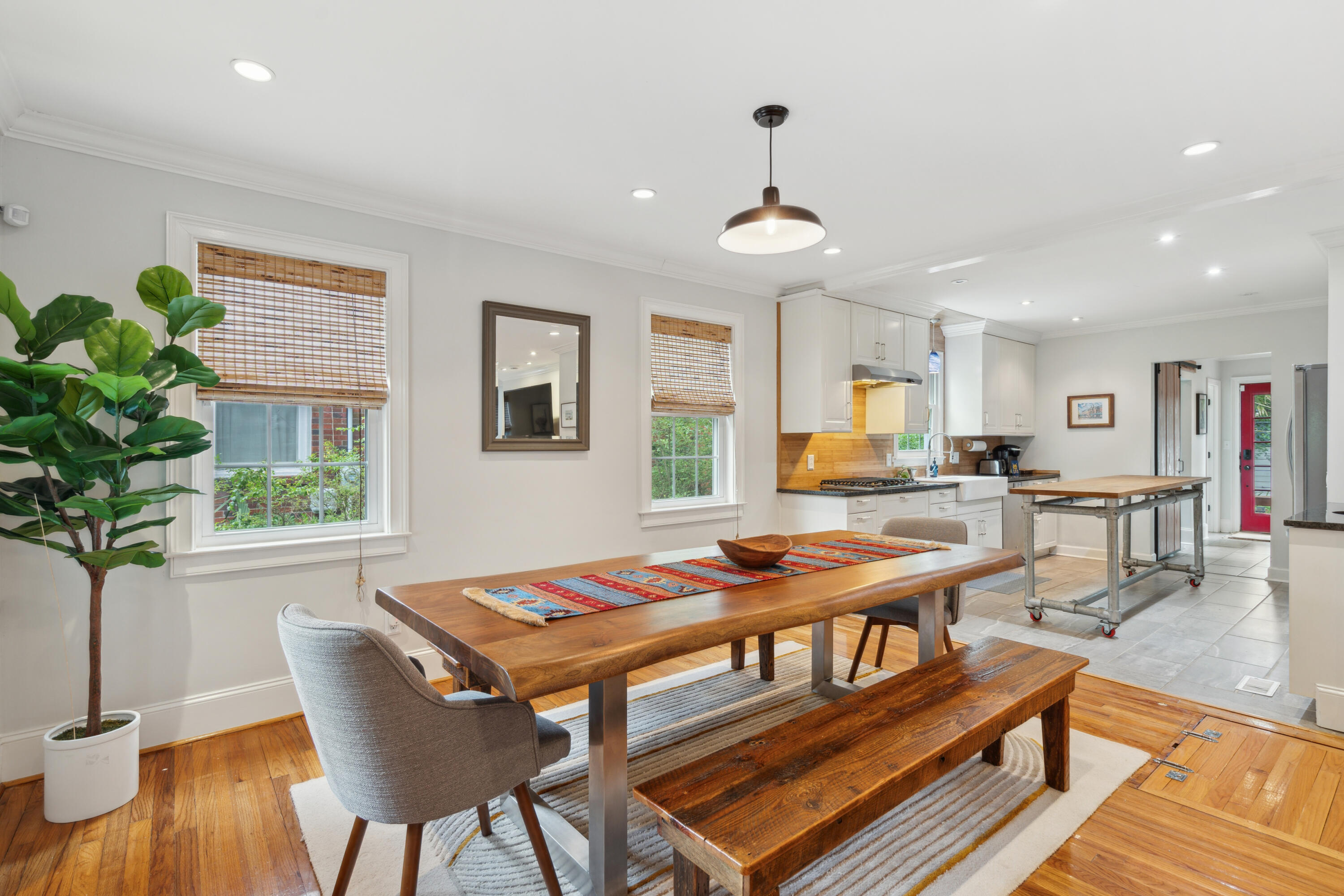 293 Grove Street Charleston, SC 29403 - Photo 14 of 71 293GroveSt-KeenEyeMarketing-012