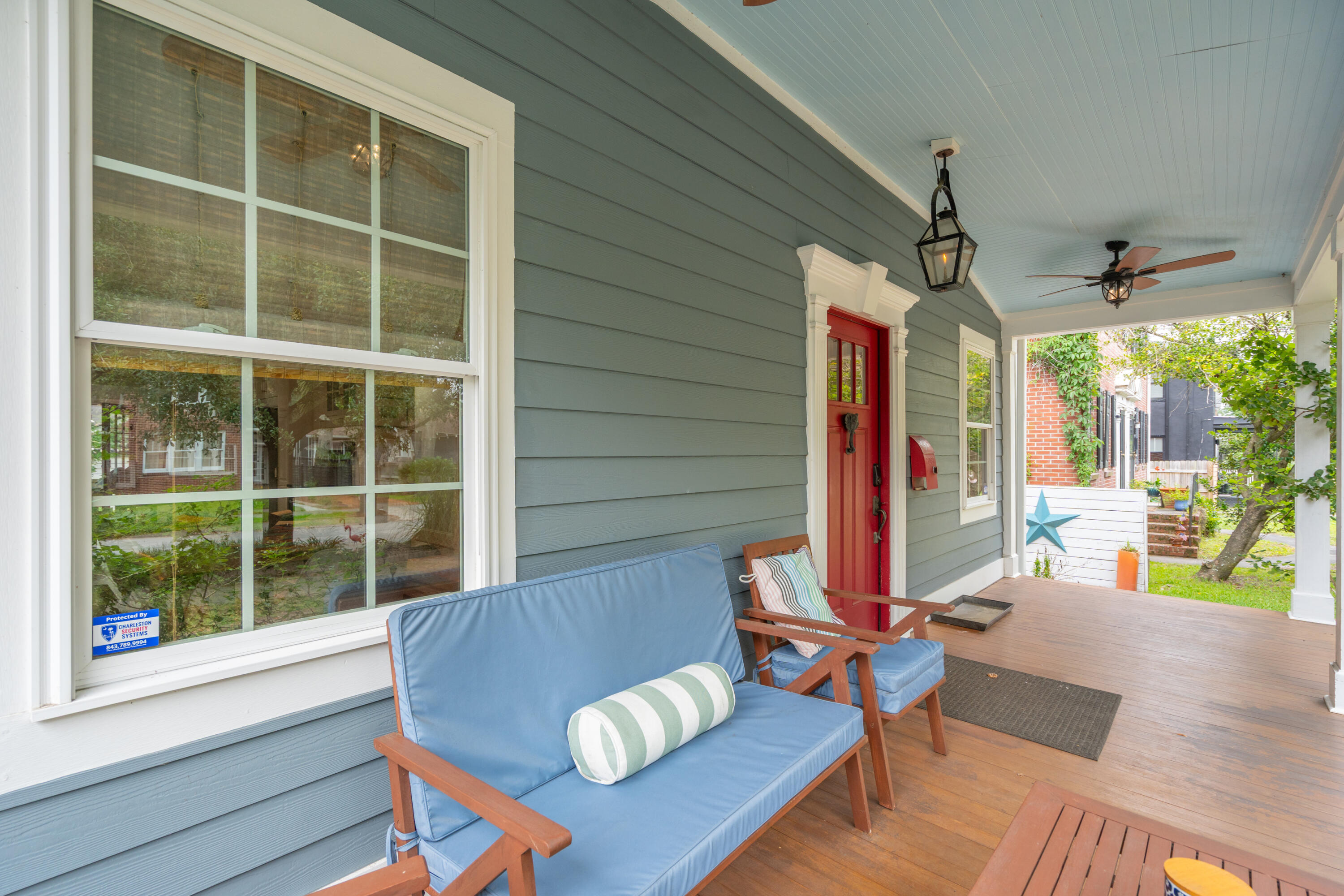 293 Grove Street Charleston, SC 29403 - Photo 8 of 71 293GroveSt-KeenEyeMarketing-006