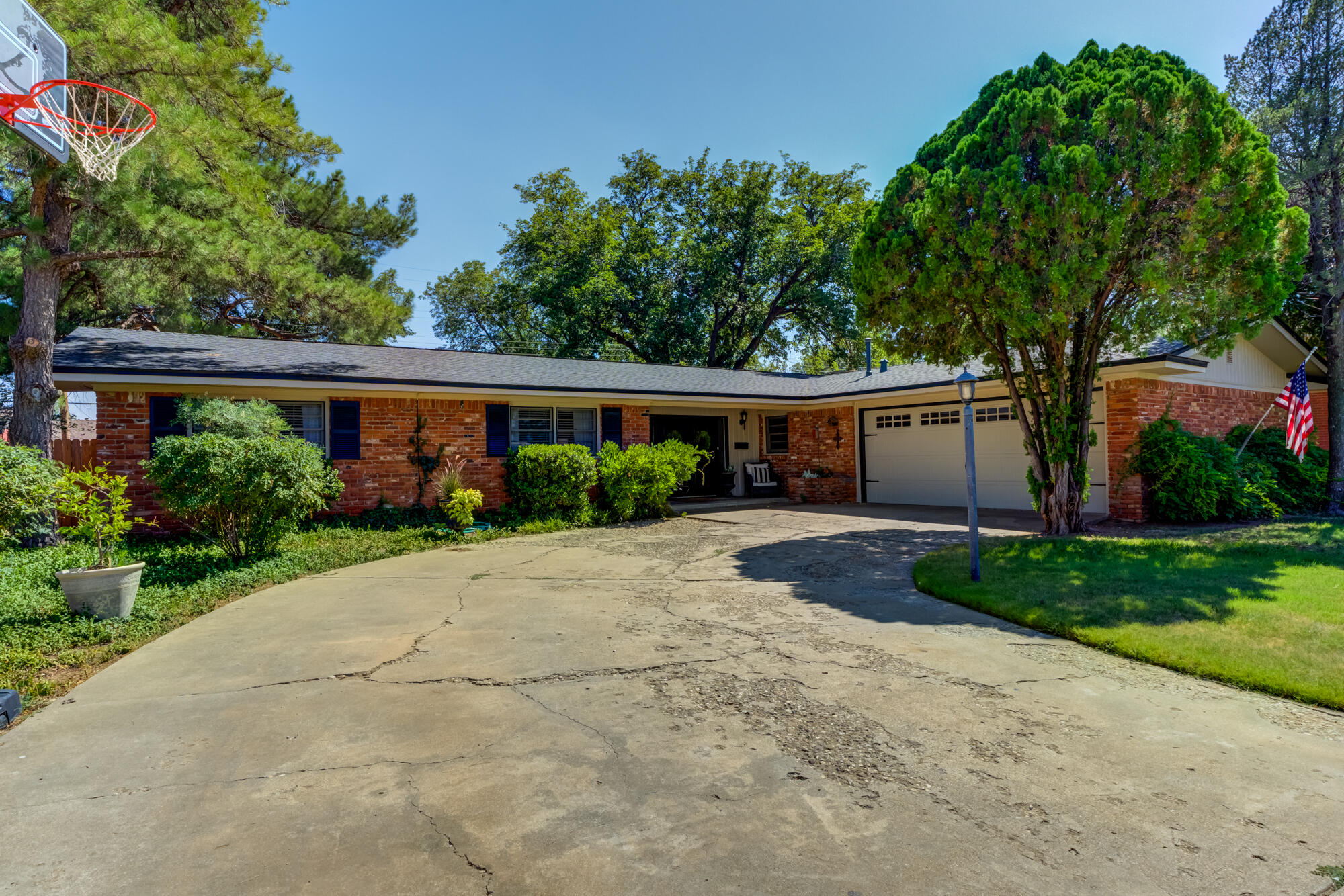 4625 29th Street Lubbock, TX 79410 - Photo 1 of 44 4625-29th-St_Lubbock-TX_43