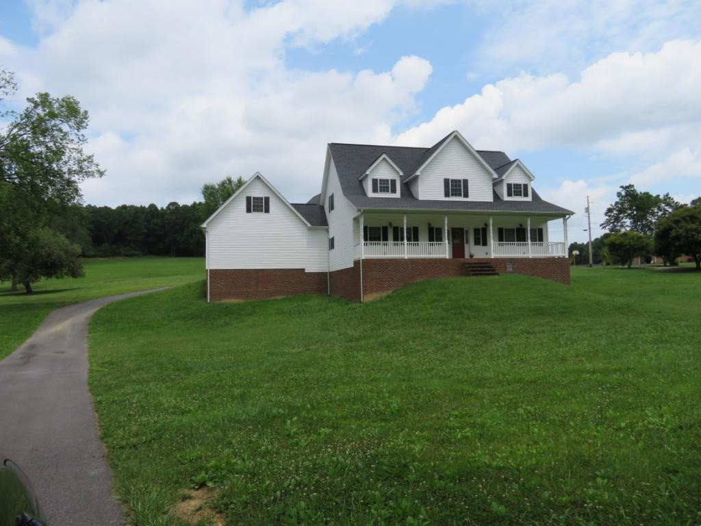 5410 Odd Fellow Road Kingsport, TN 37664 - Photo 1 of 32 Great Home In Indian Springs