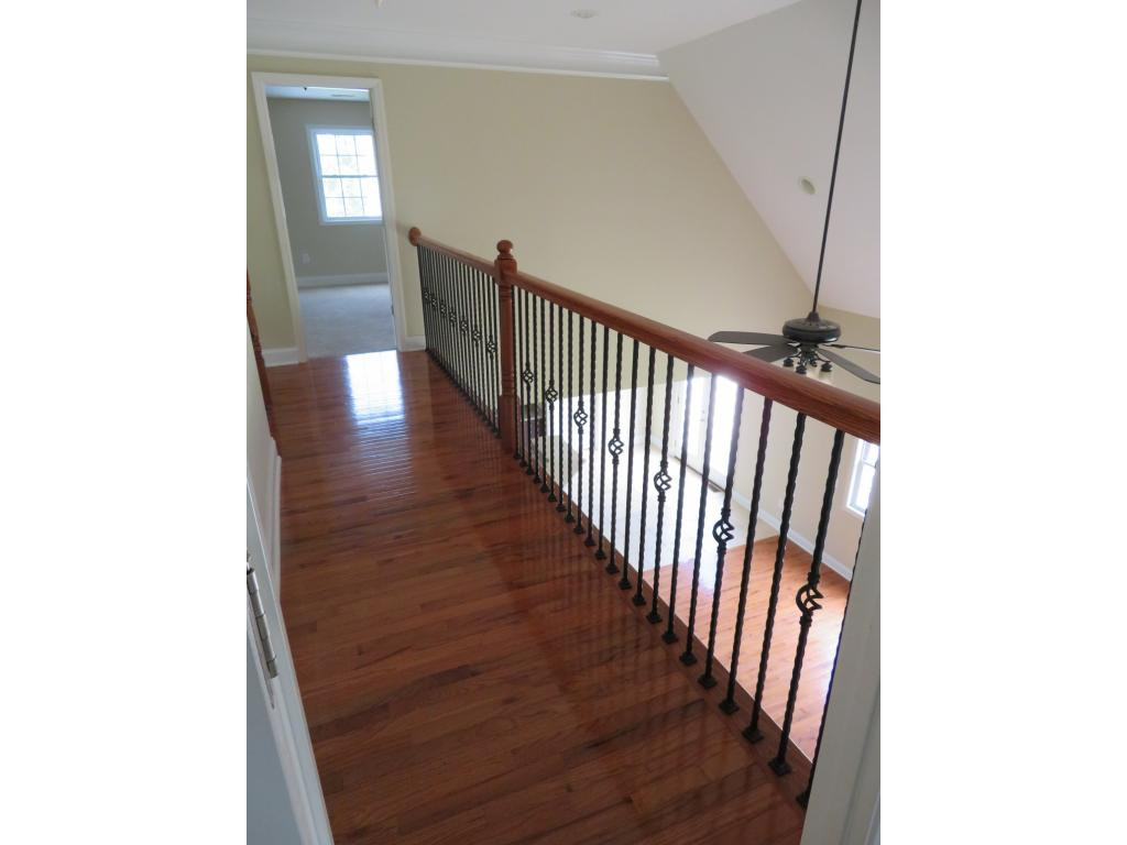 5410 Odd Fellow Road Kingsport, TN 37664 - Photo 21 of 32 Catwalk Upstairs