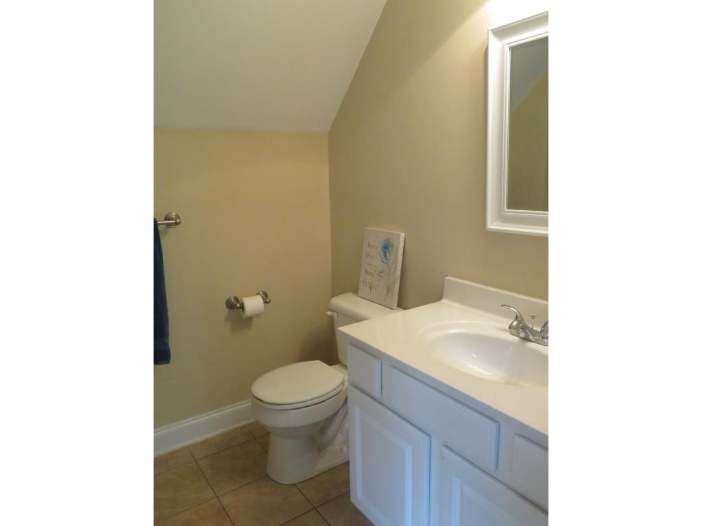 5410 Odd Fellow Road Kingsport, TN 37664 - Photo 26 of 32 Bath4