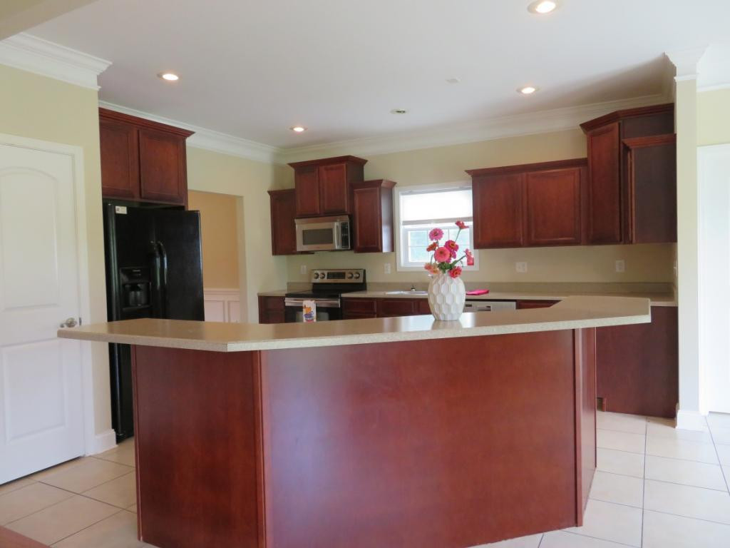 5410 Odd Fellow Road Kingsport, TN 37664 - Photo 9 of 32 Kitchen family room